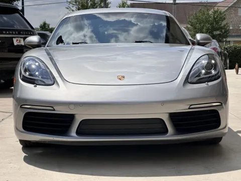 More photos of 2017 PORSCHE CAYMAN at Auto Assets, OH