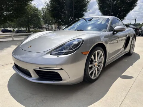 More photos of 2017 PORSCHE CAYMAN at Auto Assets, OH