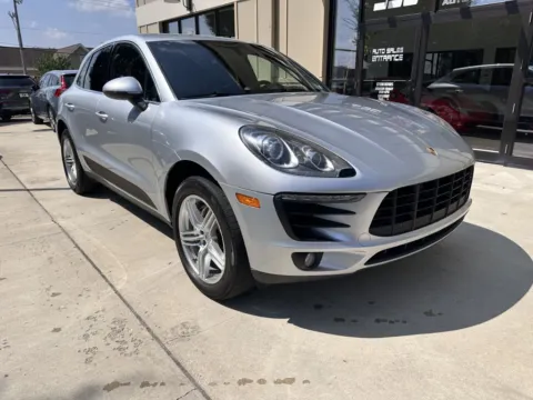 Another view of 2016 PORSCHE MACAN S for sale in Powell, OH at Auto Assets