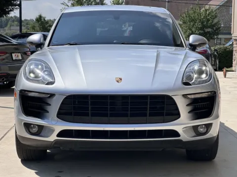 More photos of 2016 PORSCHE MACAN S at Auto Assets, OH