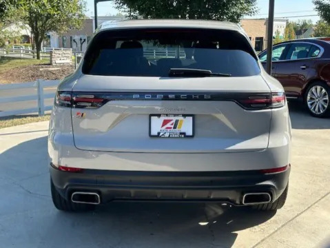 More photos of 2020 PORSCHE CAYENNE BASE at Auto Assets, OH
