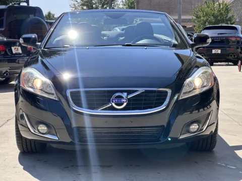 More photos of 2013 VOLVO C70 T5 at Auto Assets, OH