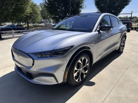 More photos of 2022 FORD MUSTANG MACH-E PREMIUM at Auto Assets, OH