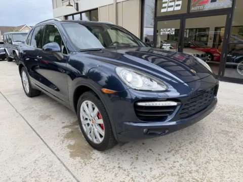 Another view of 2014 PORSCHE CAYENNE TURBO for sale in Powell, OH at Auto Assets