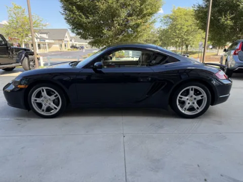 More photos of 2008 PORSCHE CAYMAN at Auto Assets, OH