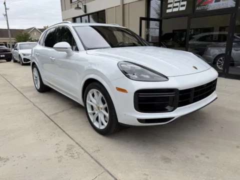 Another view of 2022 PORSCHE CAYENNE  TURBO for sale in Powell, OH at Auto Assets