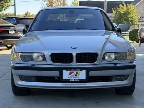 More photos of 2001 BMW 740 IL SPORT at Auto Assets, OH