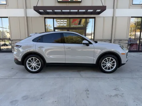 Photos of 2024 PORSCHE CAYENNE COUPE for sale in Powell, OH at Auto Assets