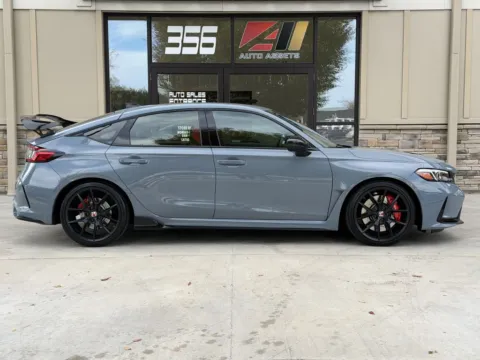 Photos of 2023 HONDA CIVIC TYPE-R for sale in Powell, OH at Auto Assets