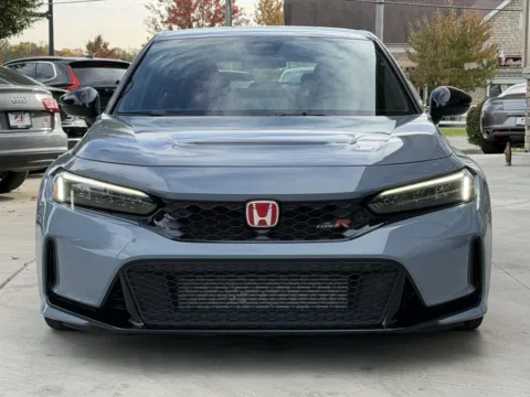 More photos of 2023 HONDA CIVIC TYPE-R at Auto Assets, OH