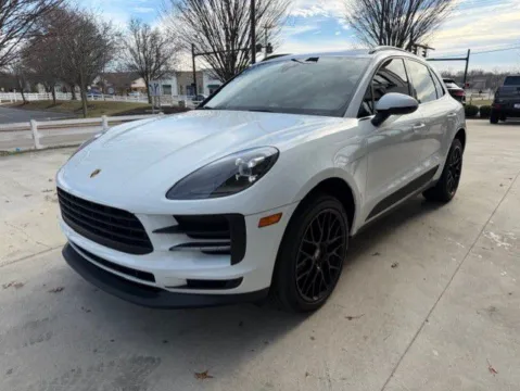 More photos of 2019 PORSCHE MACAN at Auto Assets, OH