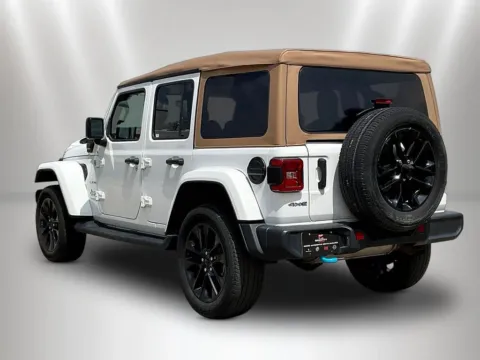 More photos of 2022 Jeep Wrangler Unlimited Sahara 4xe at Maserati Alfa Romeo of Naperville, IL