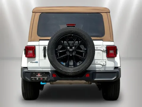More photos of 2022 Jeep Wrangler Unlimited Sahara 4xe at Maserati Alfa Romeo of Naperville, IL