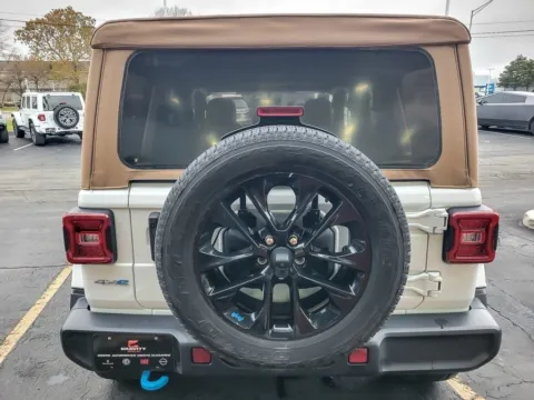 More photos of 2022 Jeep Wrangler Unlimited Sahara 4xe at Maserati Alfa Romeo of Naperville, IL