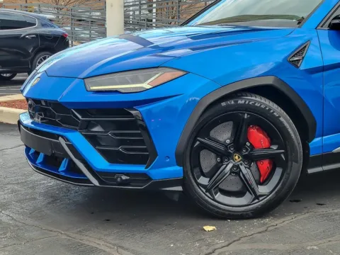 Photos of 2019 Lamborghini Urus for sale in Naperville, IL at Maserati Alfa Romeo of Naperville