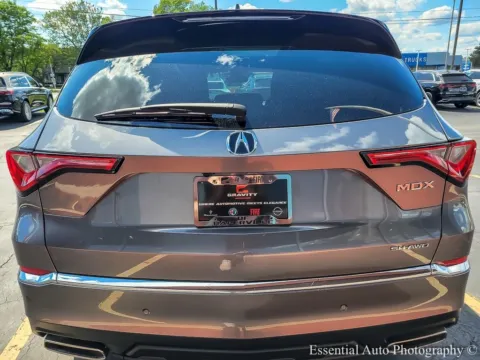 More photos of 2022 Acura MDX Advance at Maserati Alfa Romeo of Naperville, IL