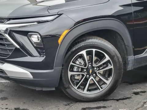 Another view of 2025 Chevrolet TrailBlazer LT for sale in Naperville, IL at Maserati Alfa Romeo of Naperville
