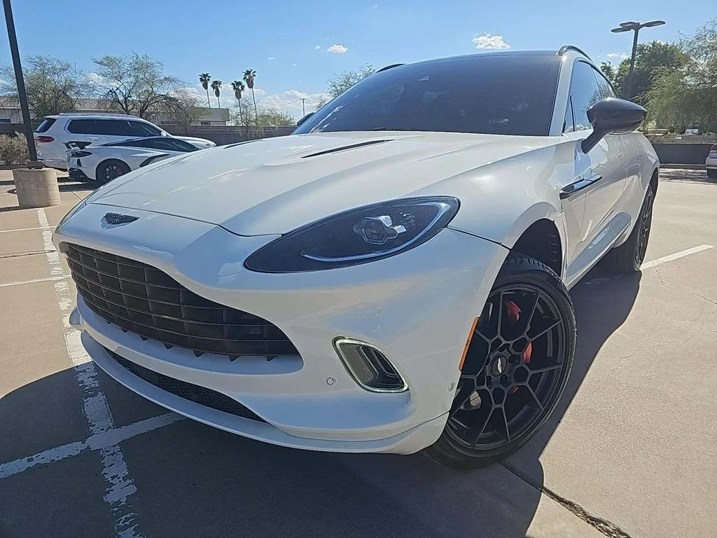 2022 Aston Martin DBX for sale in Naperville, IL