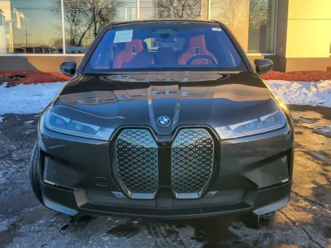 More photos of 2022 BMW iX xDrive50 at Maserati Alfa Romeo of Naperville, IL