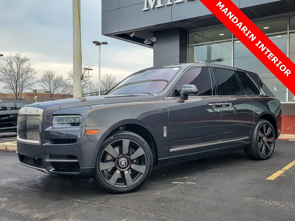 Black 2022 Rolls-Royce Cullinan for sale in Naperville, IL