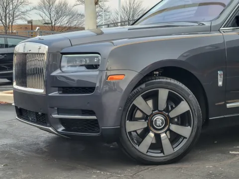Photos of 2022 Rolls-Royce Cullinan for sale in Naperville, IL at Maserati Alfa Romeo of Naperville