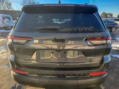 More photos of 2021 Jeep Grand Cherokee L Altitude at Maserati Alfa Romeo of Naperville, IL
