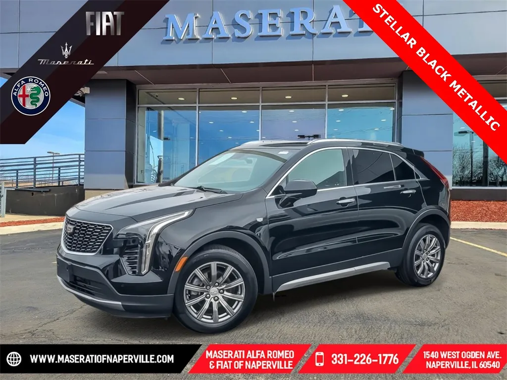 Black 2020 Cadillac XT4 Premium Luxury for sale in Naperville, IL