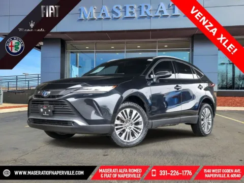 Black 2022 Toyota Venza XLE for sale in Naperville, IL