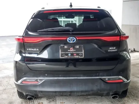 More photos of 2022 Toyota Venza XLE at Maserati Alfa Romeo of Naperville, IL