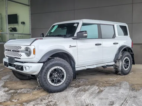 White 2023 Ford Bronco Badlands for sale in Naperville, IL