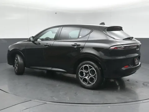 More photos of 2026 Alfa Romeo Tonale at Maserati Alfa Romeo of Naperville, IL