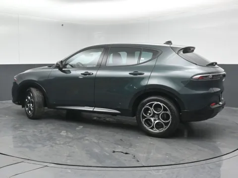More photos of 2026 Alfa Romeo Tonale at Maserati Alfa Romeo of Naperville, IL