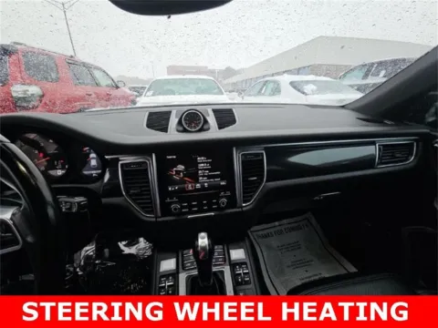 More photos of 2018 Porsche Macan at Maserati Alfa Romeo of Naperville, IL