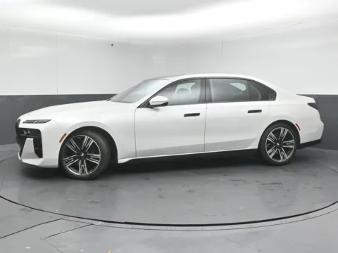 More photos of 2023 BMW 7 Series 760i xDrive at Maserati Alfa Romeo of Naperville, IL