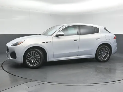 More photos of 2024 Maserati Grecale GT at Maserati Alfa Romeo of Naperville, IL