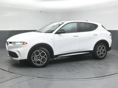 More photos of 2024 Alfa Romeo Tonale Ti at Maserati Alfa Romeo of Naperville, IL