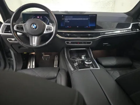 More photos of 2023 BMW X7 xDrive40i at Maserati Alfa Romeo of Naperville, IL
