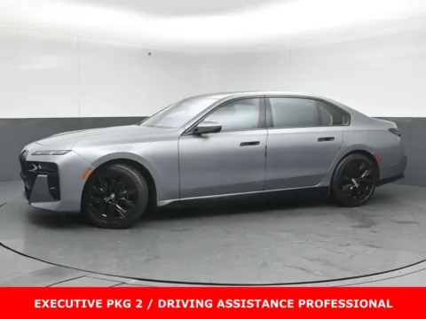 More photos of 2023 BMW i7 xDrive60 at Maserati Alfa Romeo of Naperville, IL