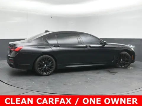 More photos of 2022 BMW 7 Series 750i xDrive at Maserati Alfa Romeo of Naperville, IL