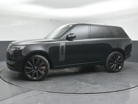 More photos of 2025 Land Rover Range Rover SV at Maserati Alfa Romeo of Naperville, IL