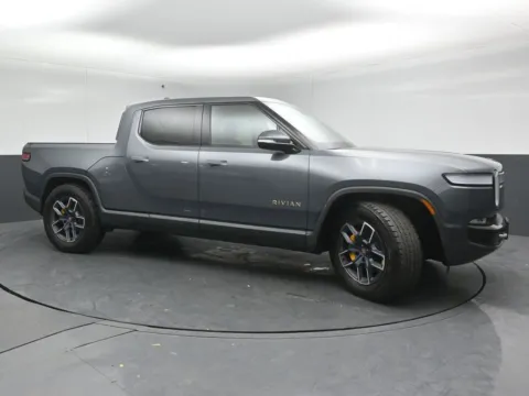 More photos of 2022 Rivian R1T Adventure at Maserati Alfa Romeo of Naperville, IL