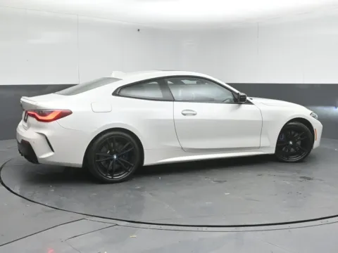 More photos of 2022 BMW 4 Series M440i xDrive at Maserati Alfa Romeo of Naperville, IL