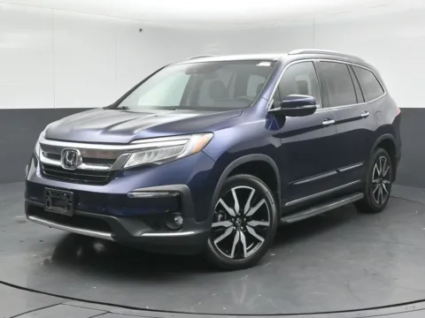 Another view of 2020 Honda Pilot Touring for sale in Naperville, IL at Maserati Alfa Romeo of Naperville