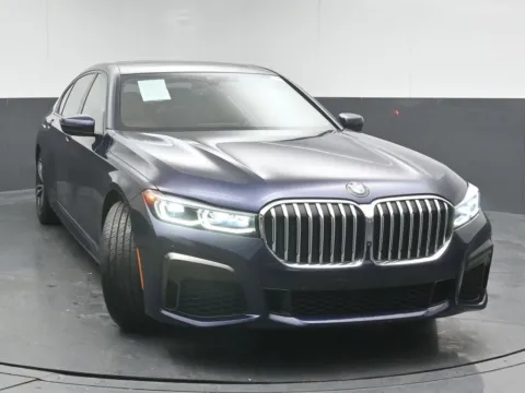 Photos of 2022 BMW 7 Series 750i xDrive for sale in Naperville, IL at Maserati Alfa Romeo of Naperville