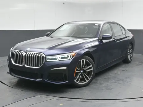 Another view of 2022 BMW 7 Series 750i xDrive for sale in Naperville, IL at Maserati Alfa Romeo of Naperville