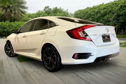 More photos of 2020 Honda Civic Sport at Maserati Alfa Romeo of Naperville, IL