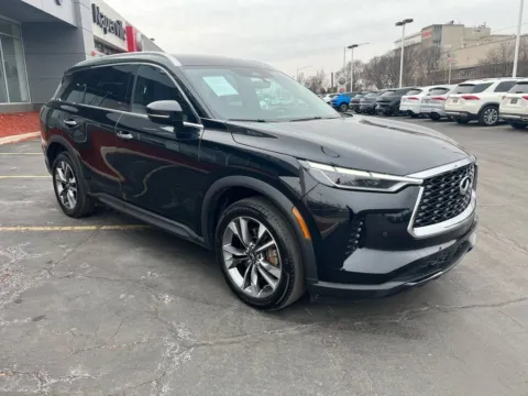 Photos of 2023 INFINITI QX60 LUXE for sale in Naperville, IL at Maserati Alfa Romeo of Naperville