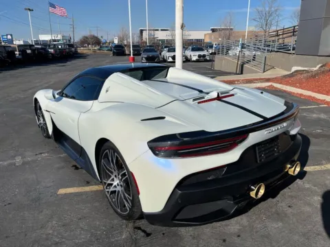 More photos of 2023 Maserati MC20 Cielo at Maserati Alfa Romeo of Naperville, IL