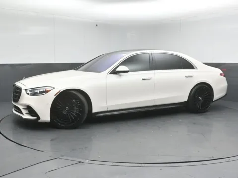 More photos of 2022 Mercedes-Benz S-Class S 500 at Maserati Alfa Romeo of Naperville, IL