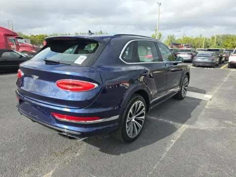 Photos of 2021 Bentley Bentayga V8 for sale in Naperville, IL at Maserati Alfa Romeo of Naperville